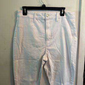 High waisted jeans (NEVER WORN)